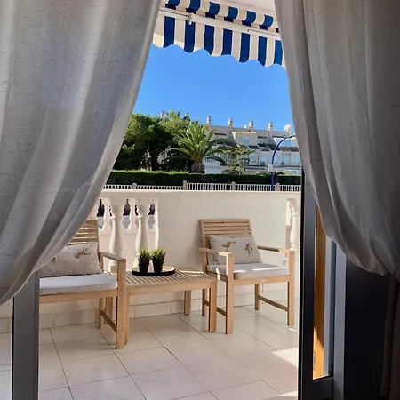 Casa De León Torrevieja Apartamento *